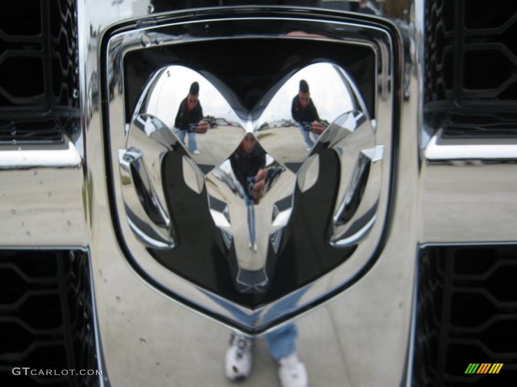 2011 Ram 1500 ST Quad Cab - Bright White / Dark Slate Gray/Medium Graystone photo #24