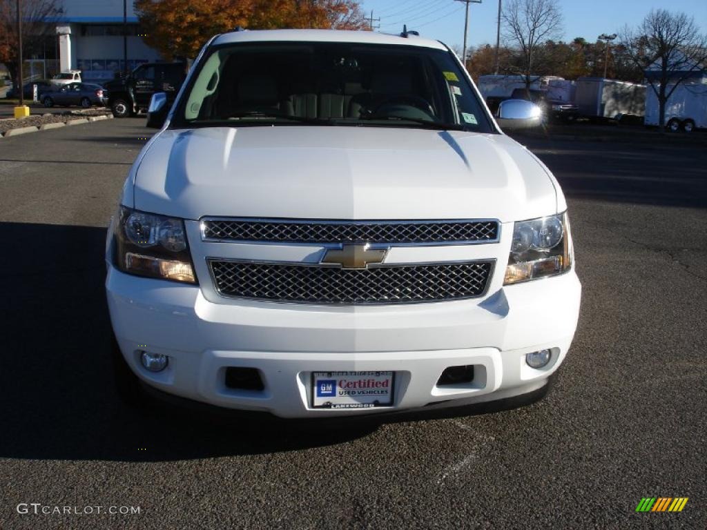 2007 Tahoe LTZ 4x4 - Summit White / Light Cashmere/Ebony photo #2