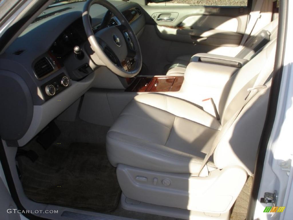2007 Tahoe LTZ 4x4 - Summit White / Light Cashmere/Ebony photo #10