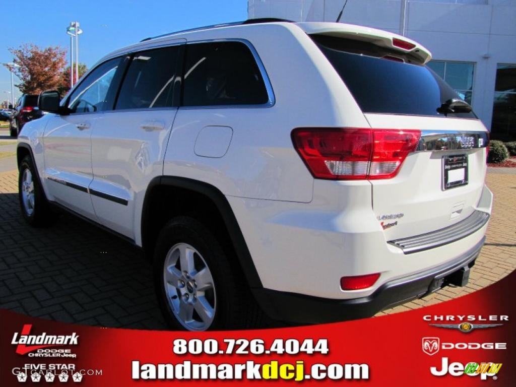 2011 Grand Cherokee Laredo - Stone White / Black photo #2
