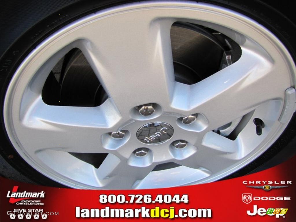 2011 Grand Cherokee Laredo - Stone White / Black photo #5