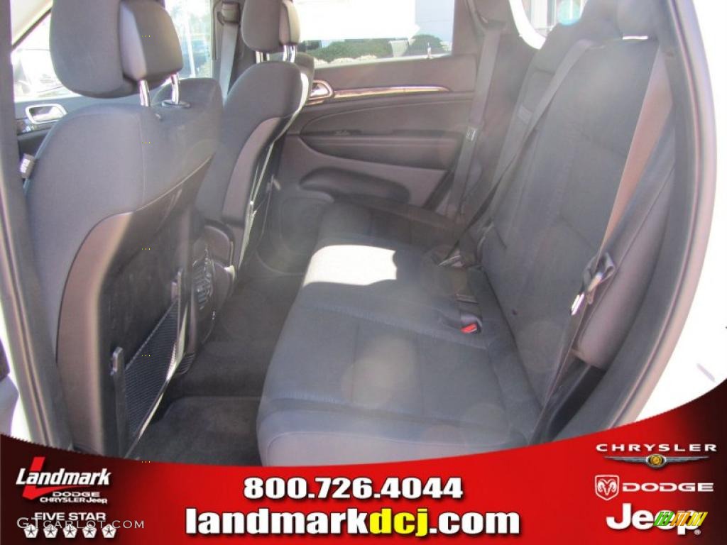 2011 Grand Cherokee Laredo - Stone White / Black photo #7