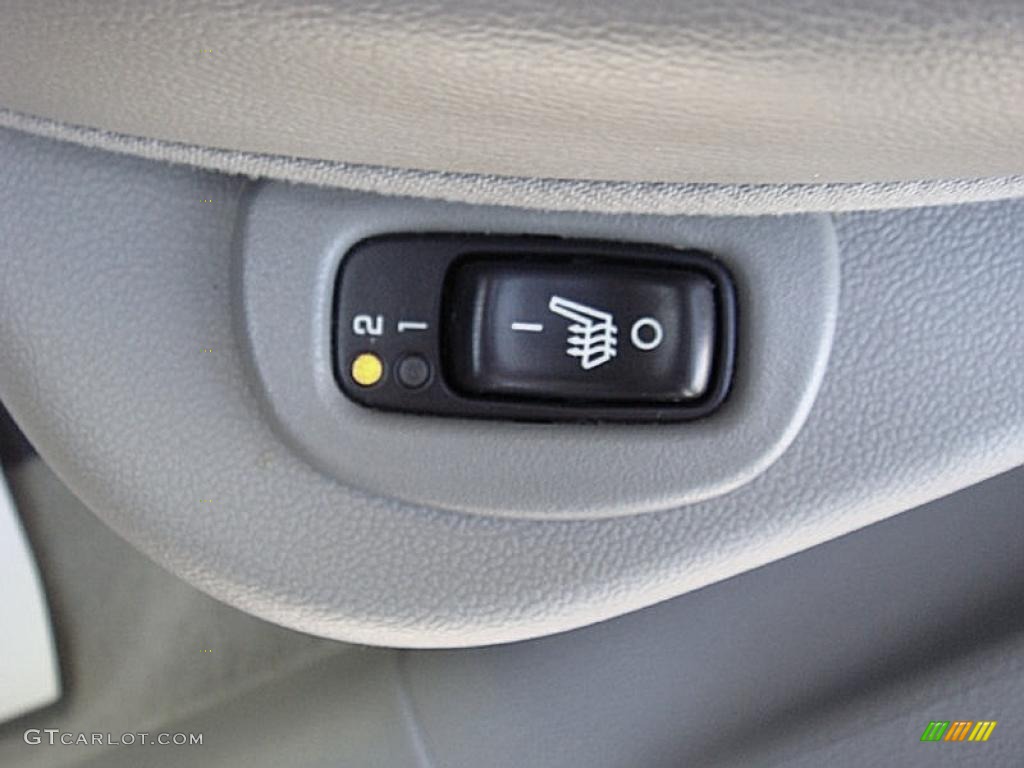2007 Aura XE - Techno Gray Metallic / Gray photo #18