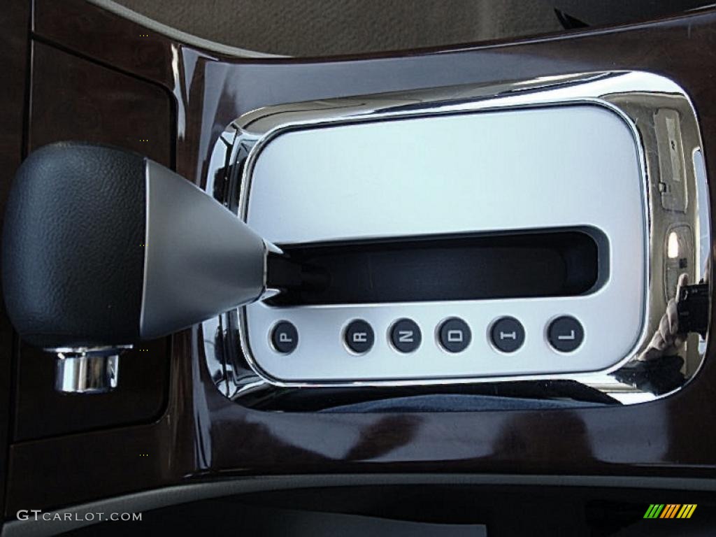 2007 Saturn Aura XE Transmission Photos