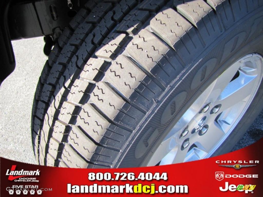 2011 Ram 1500 SLT Quad Cab - Brilliant Black Crystal Pearl / Dark Slate Gray/Medium Graystone photo #13