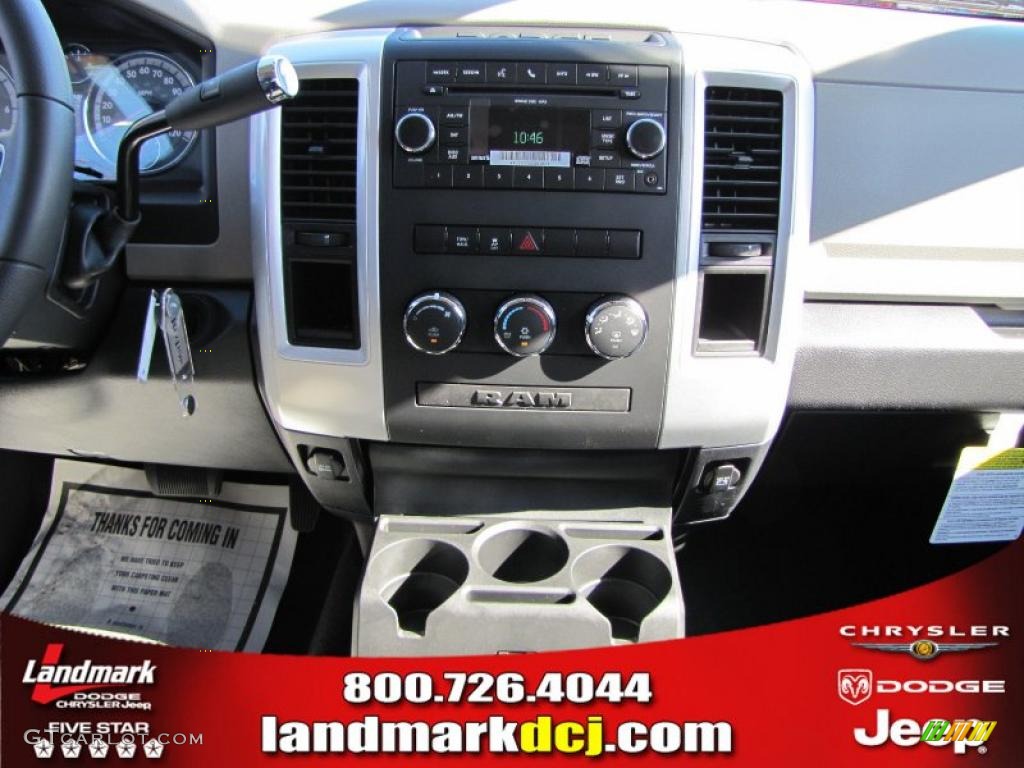 2011 Ram 1500 SLT Quad Cab - Flame Red / Dark Slate Gray/Medium Graystone photo #9