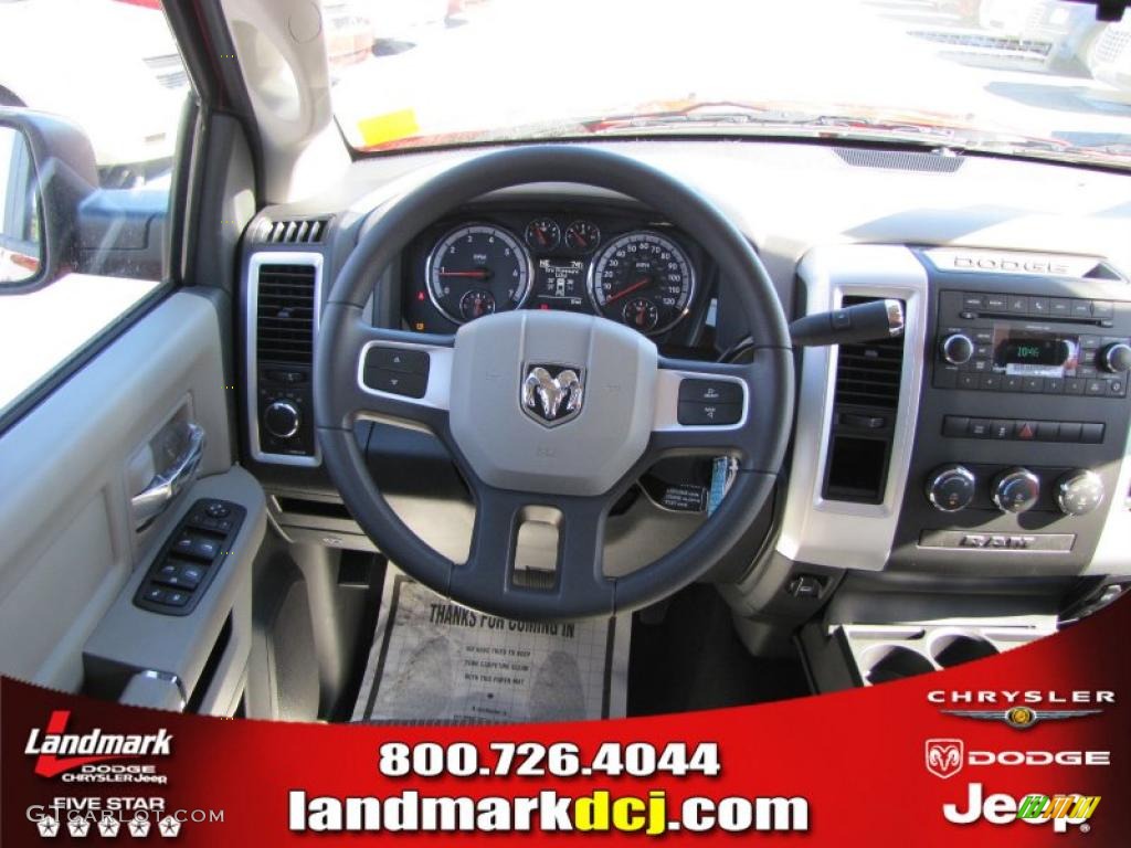 2011 Ram 1500 SLT Quad Cab - Flame Red / Dark Slate Gray/Medium Graystone photo #10