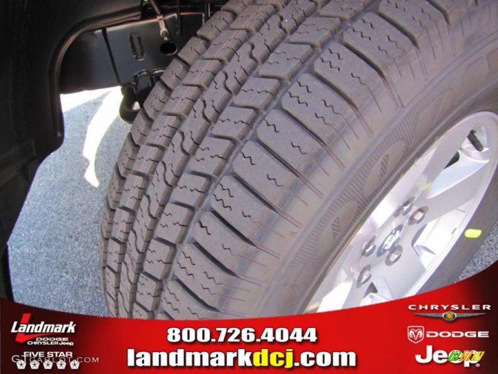 2011 Ram 1500 SLT Quad Cab - Flame Red / Dark Slate Gray/Medium Graystone photo #12