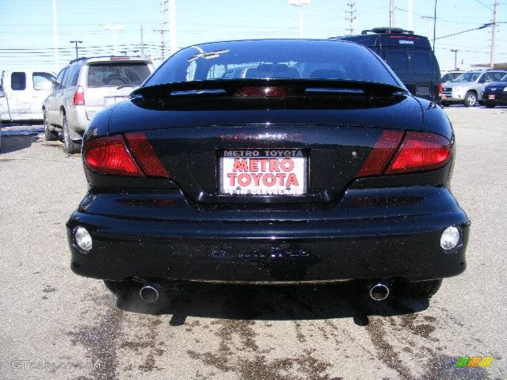 2001 Sunfire GT Coupe - Black / Graphite photo #4