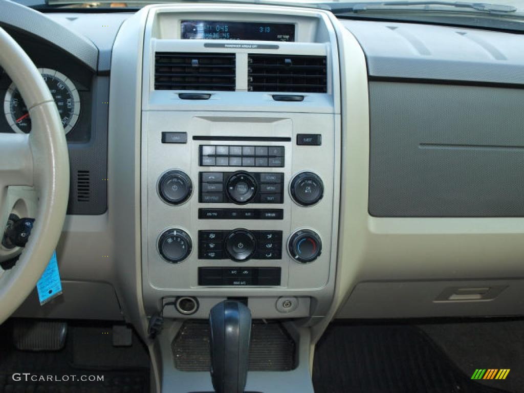 2009 Escape XLT V6 - White Suede / Stone photo #11