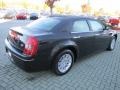 Brilliant Black Crystal Pearl - 300 Touring Photo No. 5