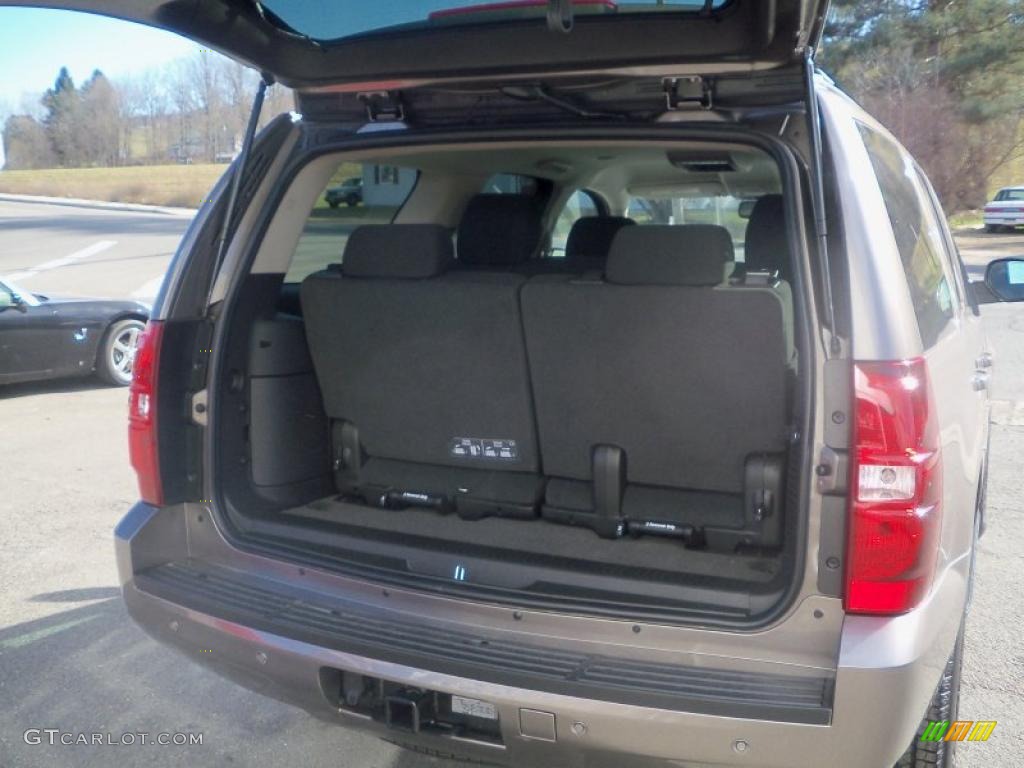 2011 Chevrolet Tahoe LS 4x4 Trunk Photo #39906051