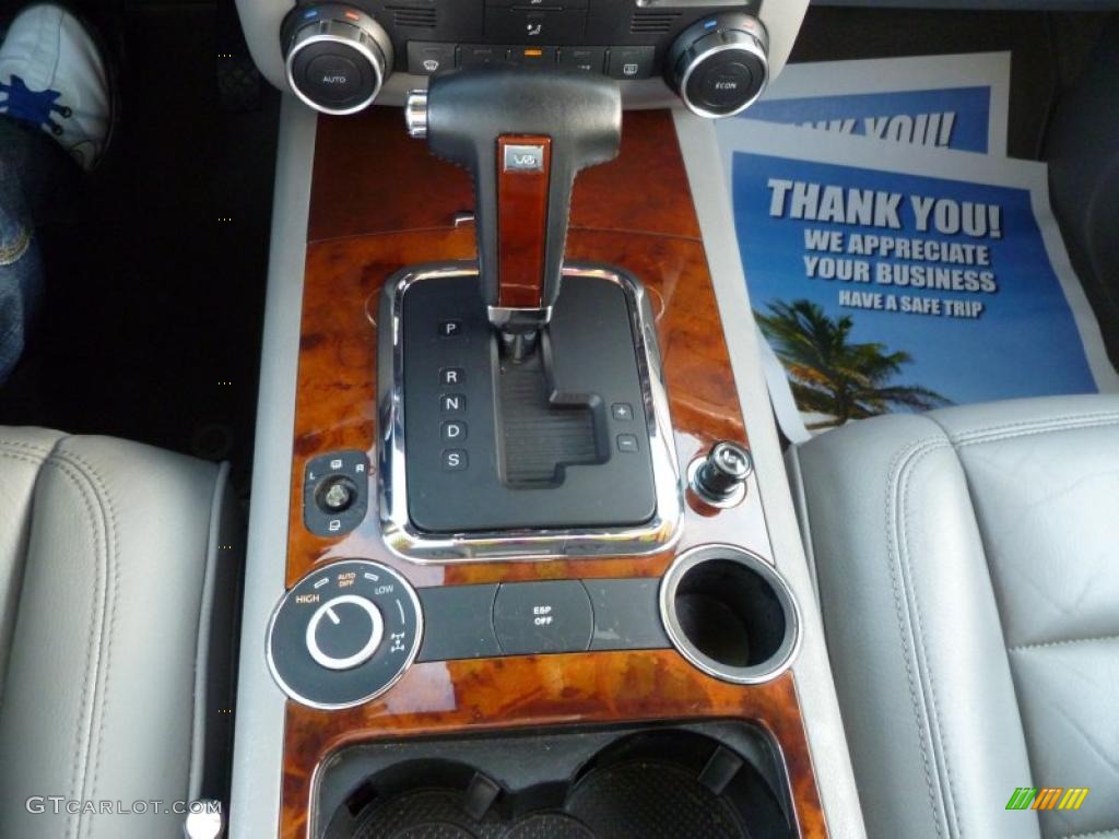 2004 Volkswagen Touareg V6 6 Speed Automatic Transmission Photo #39906571