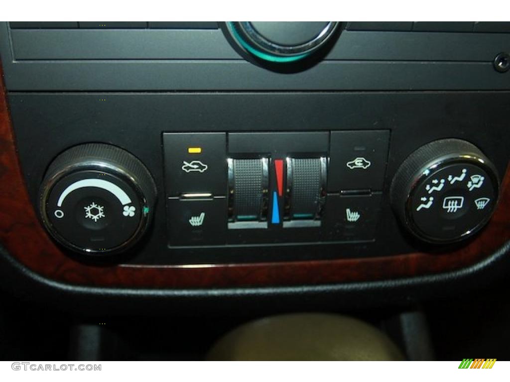 2007 Chevrolet Impala LTZ Controls Photo #39907019