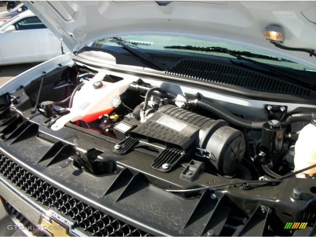 2011 Chevrolet Express 3500 Cargo Van Engine Photos
