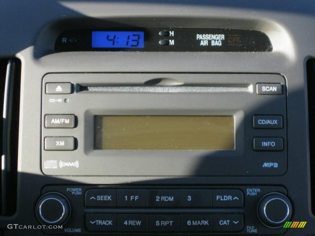 2008 Hyundai Elantra GLS Sedan Controls Photo #39908031
