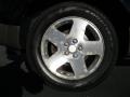2005 Saturn VUE V6 AWD Wheel and Tire Photo
