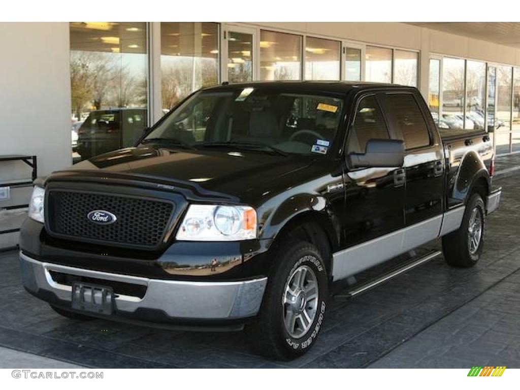 2006 F150 XLT SuperCrew - Black / Medium/Dark Flint photo #4