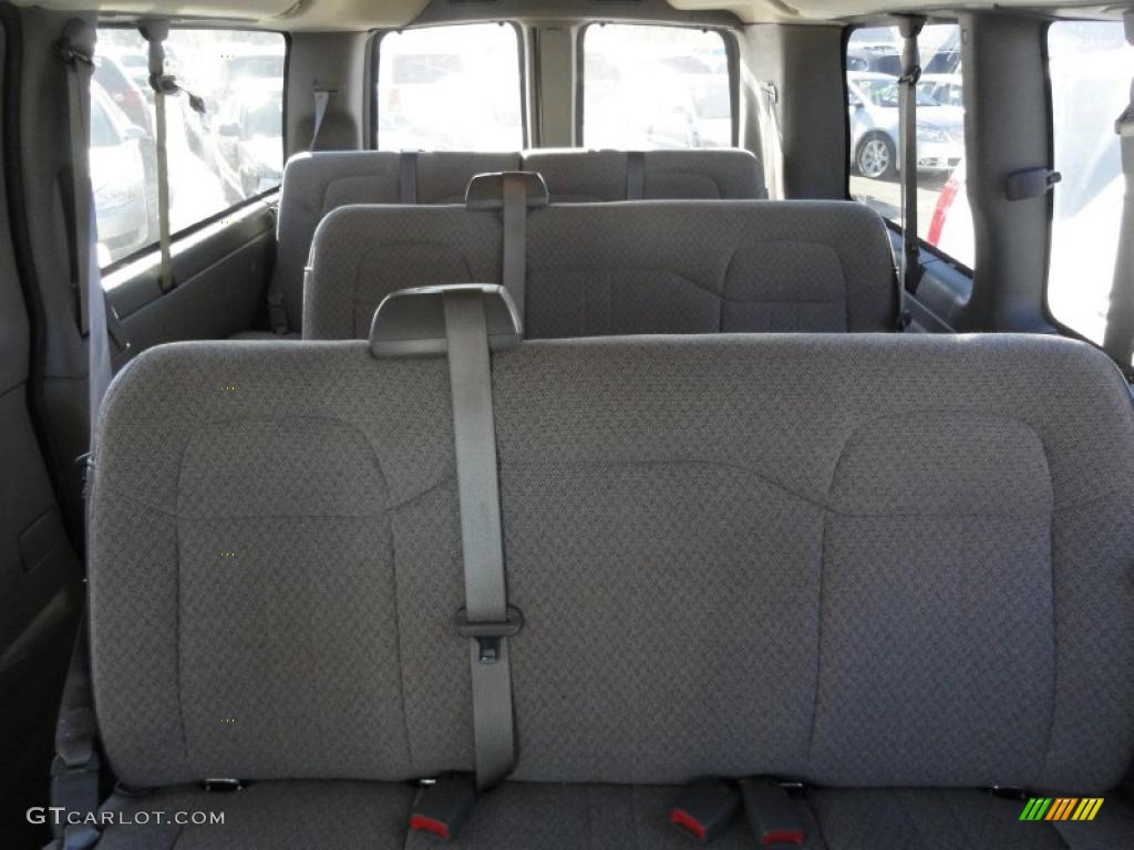 Neutral Interior 2010 Chevrolet Express LS 3500 Passenger Van Photo #39913007