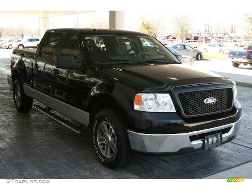 2006 F150 XLT SuperCrew - Black / Medium/Dark Flint photo #22