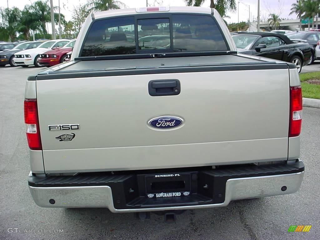 2006 F150 Lariat SuperCrew - Smokestone Metallic / Tan photo #4