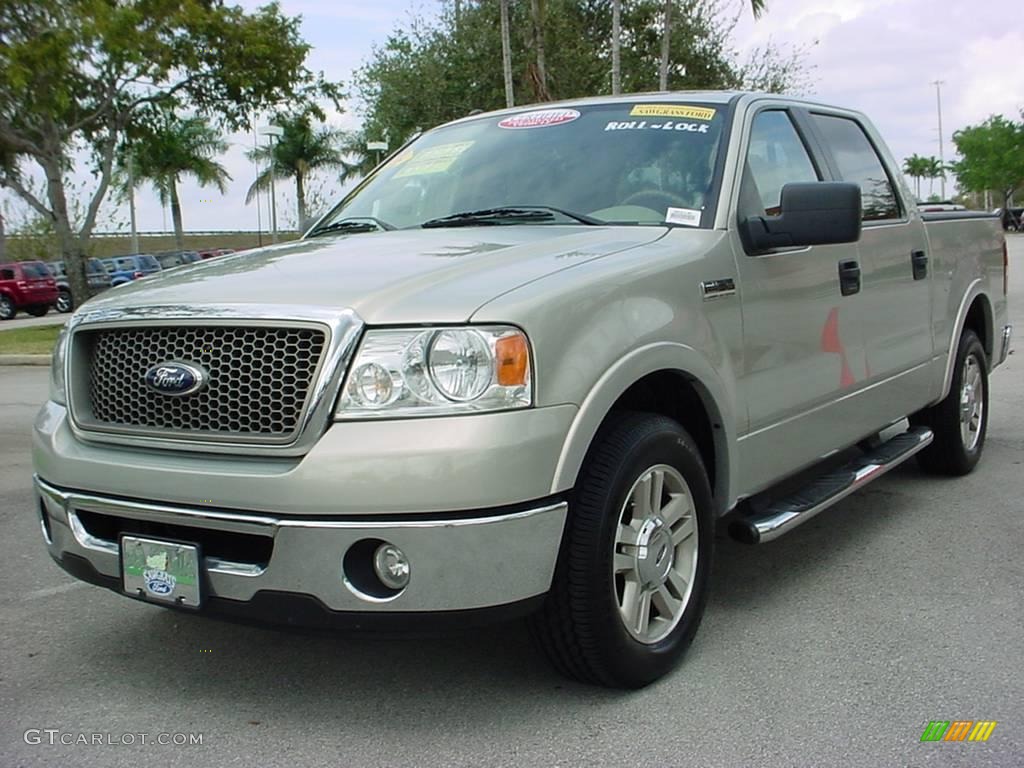 2006 F150 Lariat SuperCrew - Smokestone Metallic / Tan photo #7