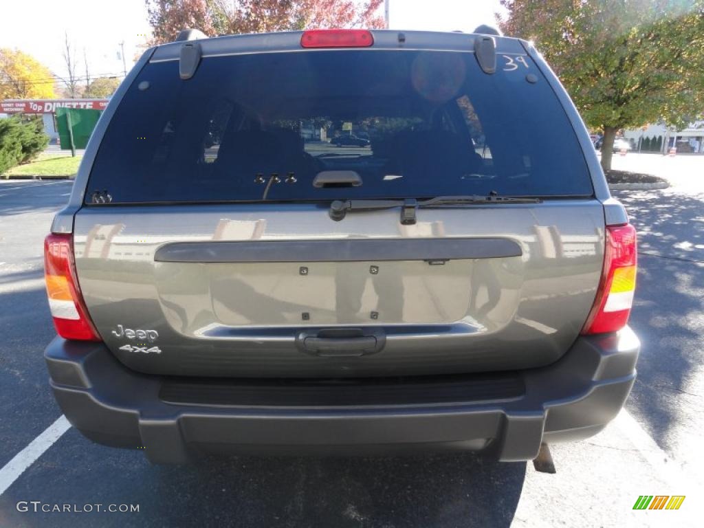 2004 Grand Cherokee Laredo 4x4 - Dark Khaki Pearl / Dark Slate Gray photo #5