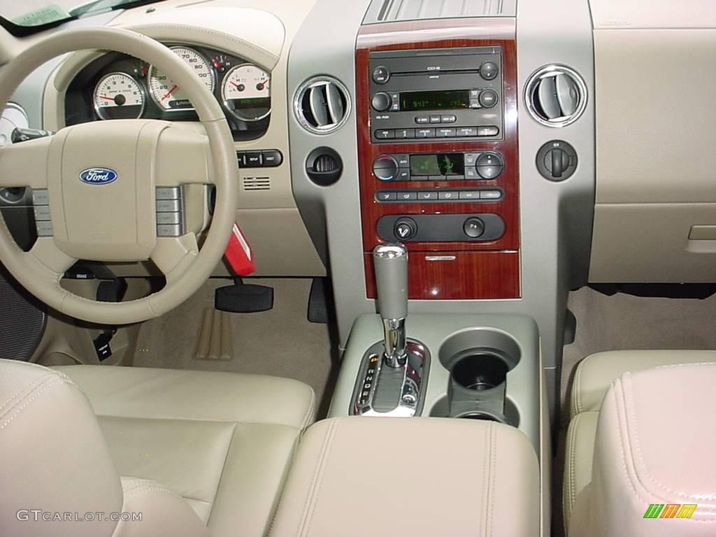 2006 F150 Lariat SuperCrew - Smokestone Metallic / Tan photo #12