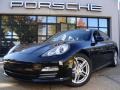 Black - Panamera 4 Photo No. 1