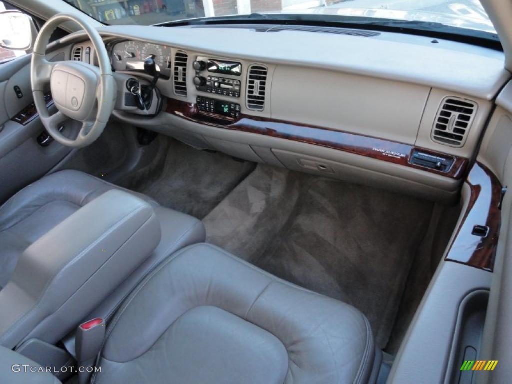 1997 Buick Park Avenue Sedan Neutral Dashboard Photo #39916743
