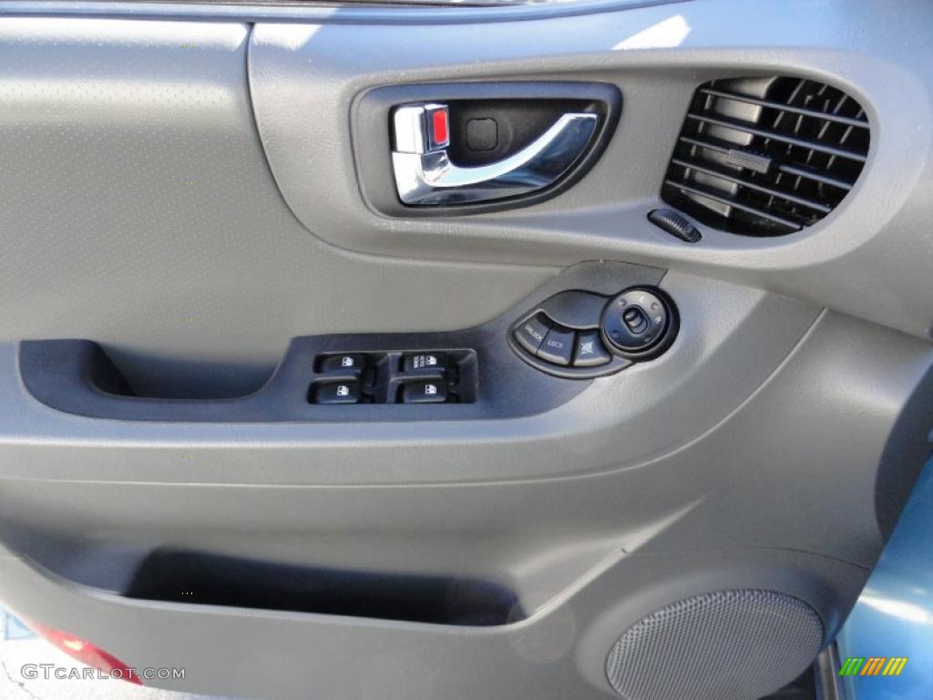 2004 Hyundai Santa Fe LX 4WD Door Panel Photos