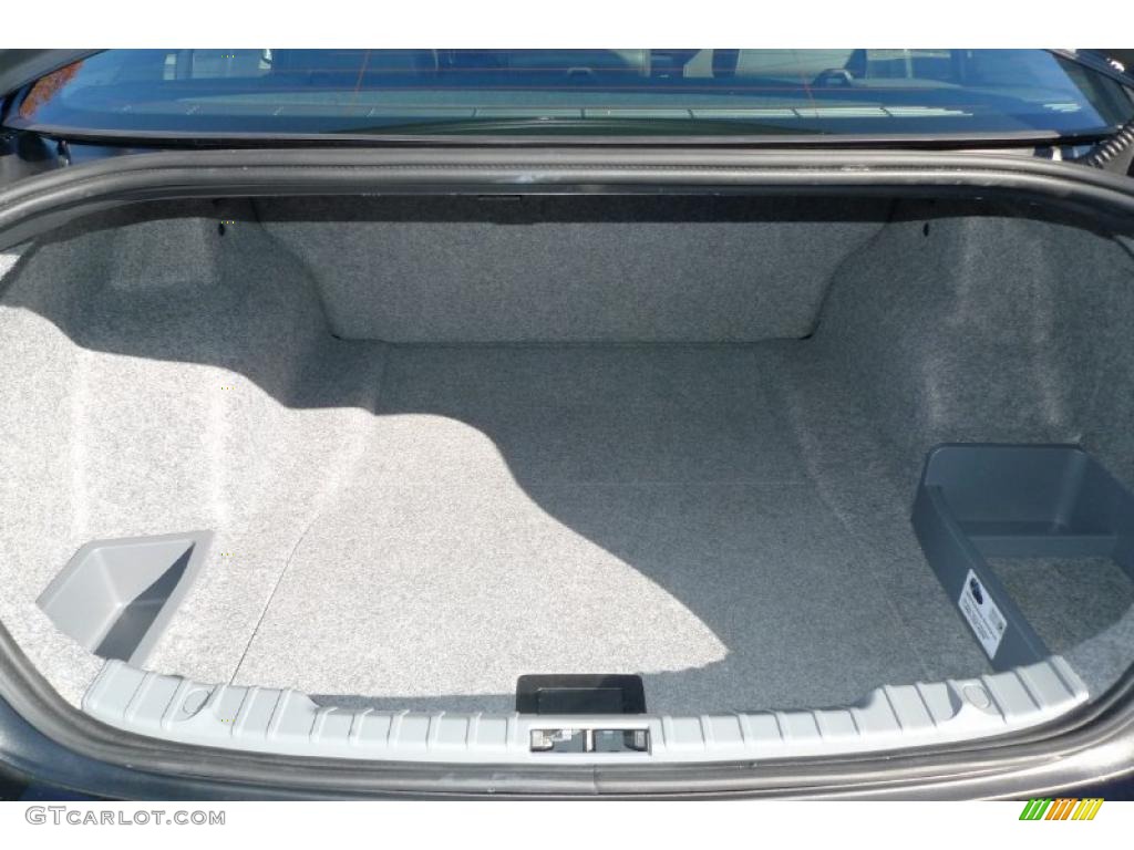 2011 BMW 3 Series 328i xDrive Sedan Trunk Photo #39917031