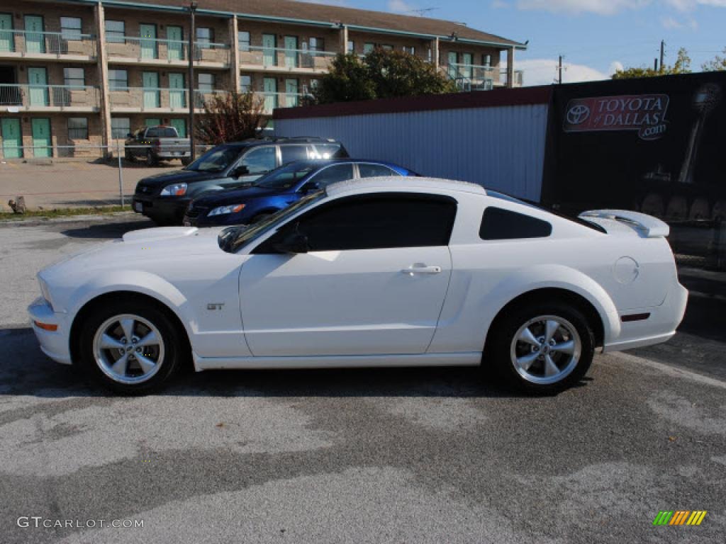 Performance White 2008 Ford Mustang GT Premium Coupe Exterior Photo #39921295