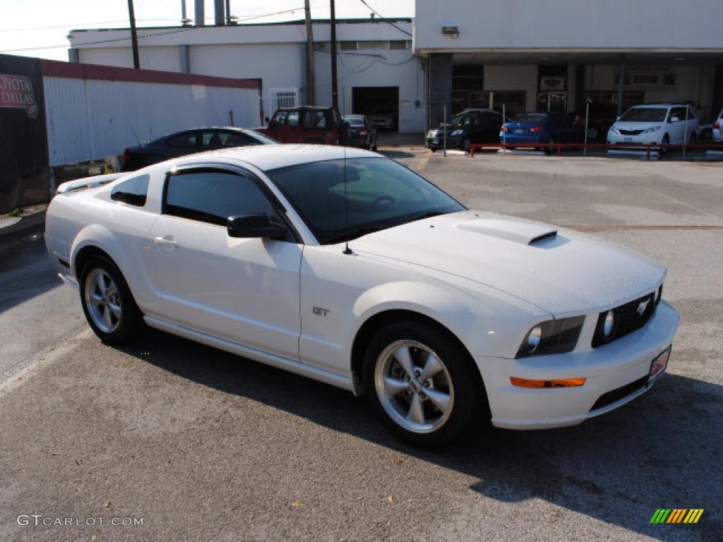 Performance White 2008 Ford Mustang GT Premium Coupe Exterior Photo #39921363