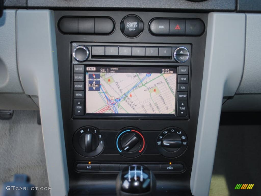 2008 Ford Mustang GT Premium Coupe Navigation Photos