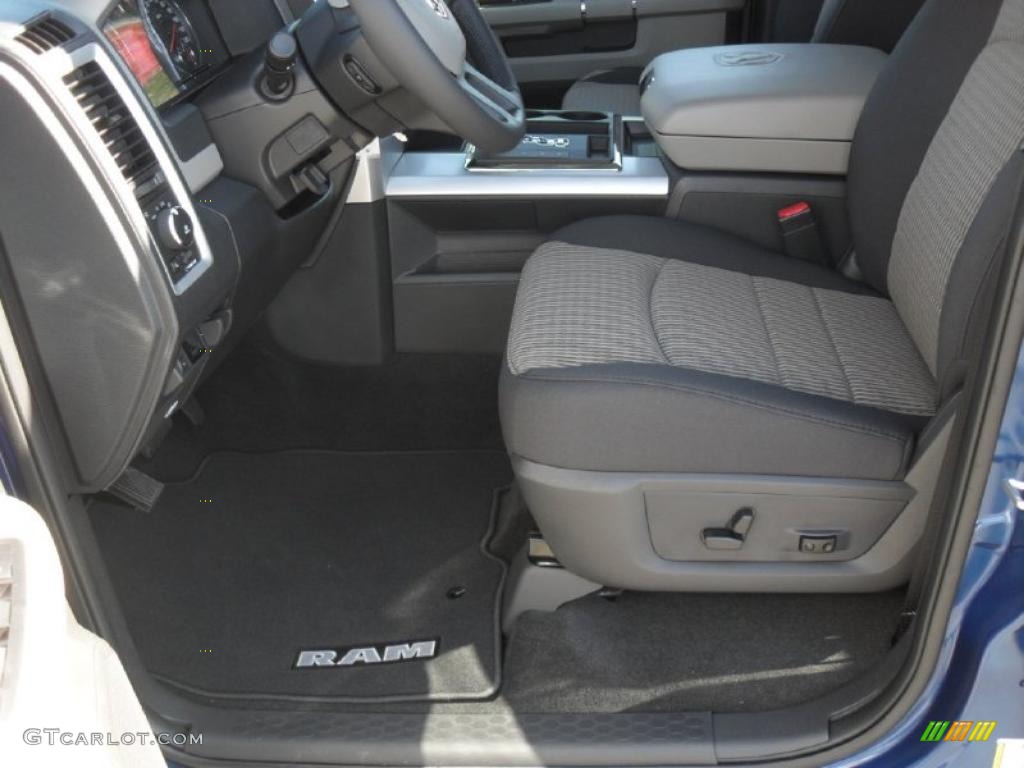 2011 Ram 1500 SLT Crew Cab - Deep Water Blue Pearl / Dark Slate Gray/Medium Graystone photo #7