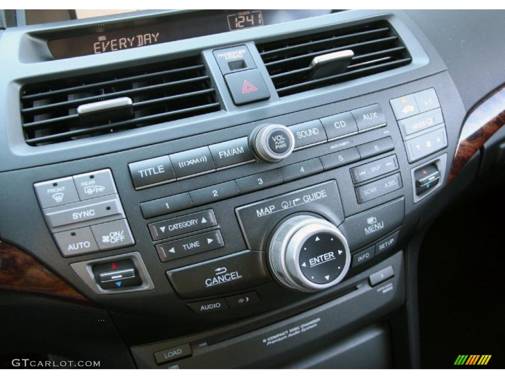 2010 Honda Accord Crosstour EX-L 4WD Controls Photo #39929232