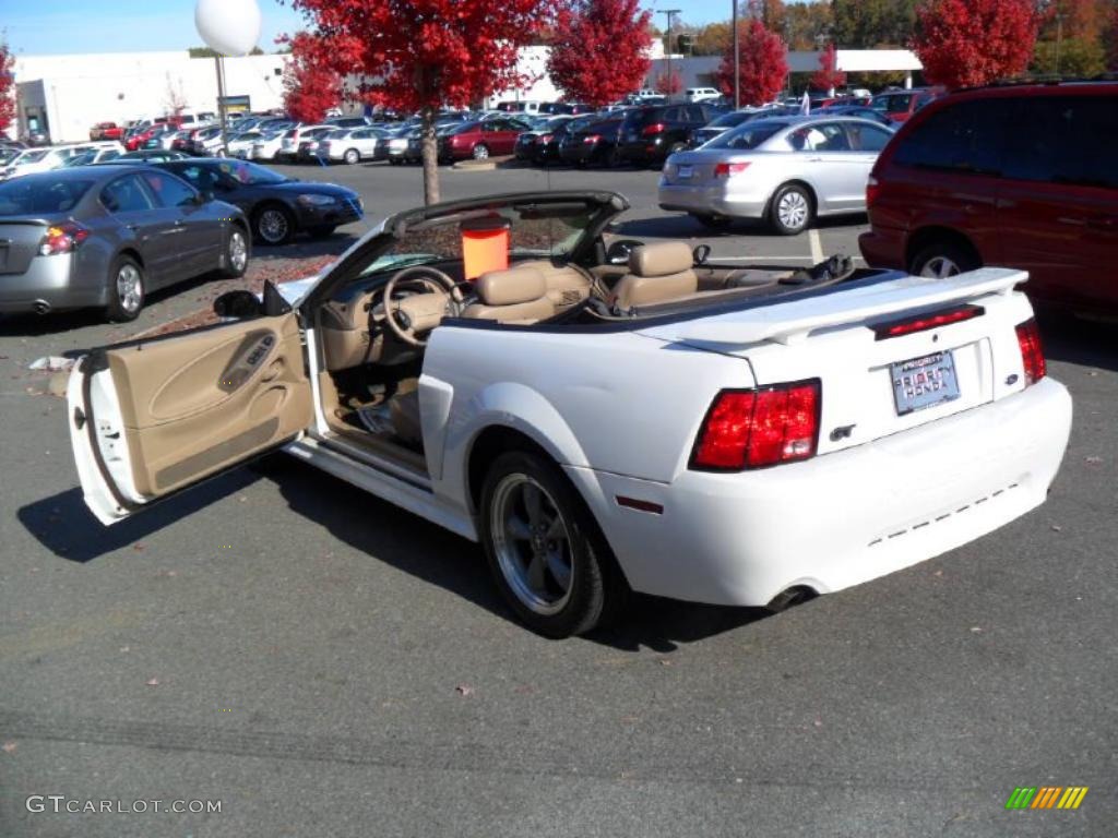 Oxford White 2002 Ford Mustang GT Convertible Exterior Photo #39930944