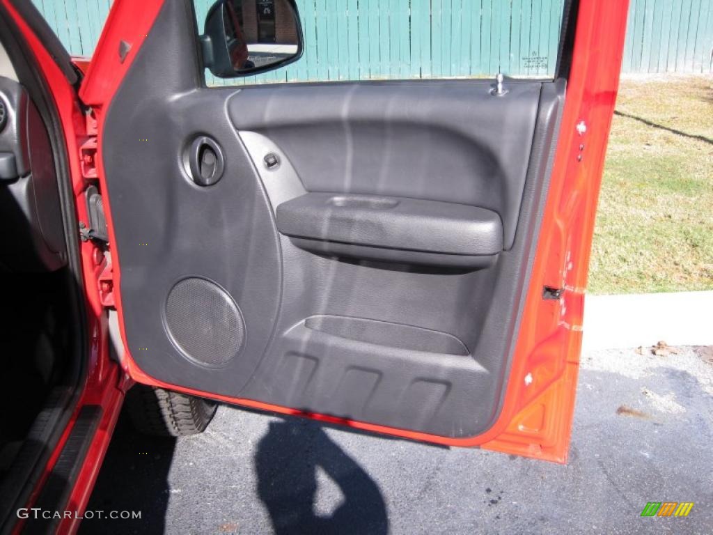 2004 Liberty Sport 4x4 Columbia Edition - Flame Red / Dark Slate Gray photo #20