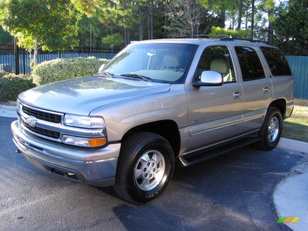 2001 Tahoe LT - Light Pewter Metallic / Tan/Neutral photo #1