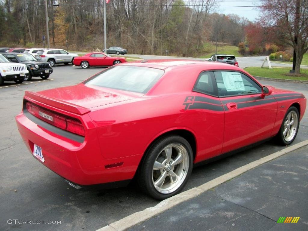 2010 Challenger R/T Classic - TorRed / Dark Slate Gray photo #3