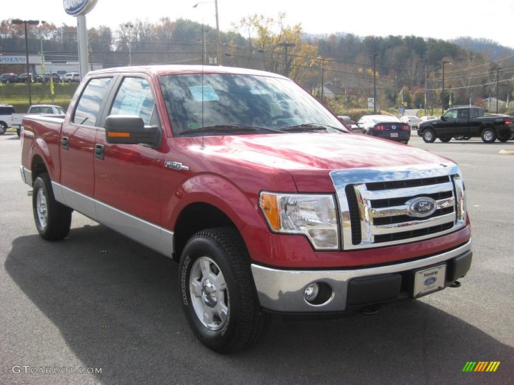 2010 F150 XLT SuperCrew 4x4 - Red Candy Metallic / Medium Stone photo #4