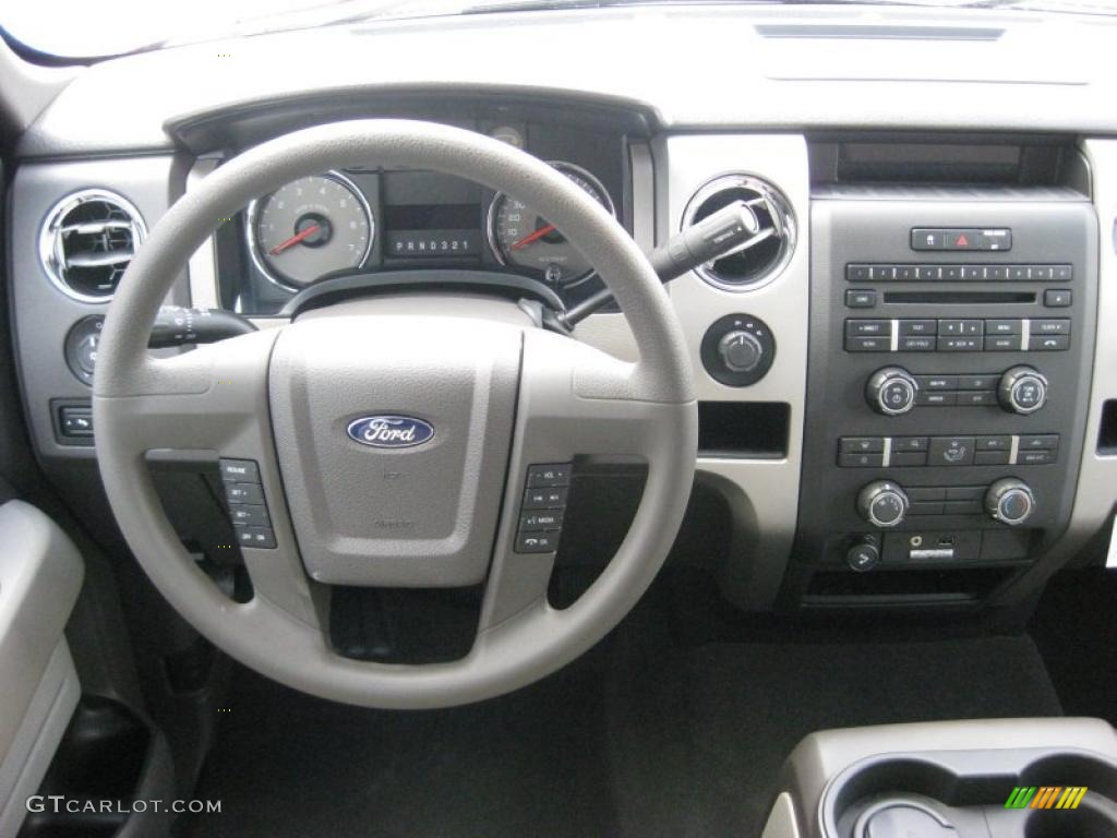 2010 Ford F150 XLT SuperCrew 4x4 Medium Stone Dashboard Photo #39934120