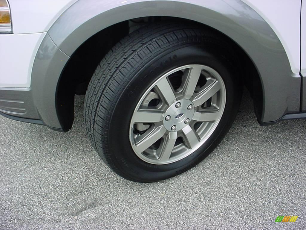 2008 Taurus X SEL - Oxford White / Camel photo #16