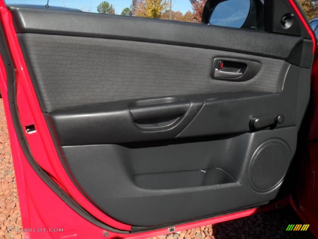 2007 Mazda MAZDA3 i Sedan Black Door Panel Photo #39937200