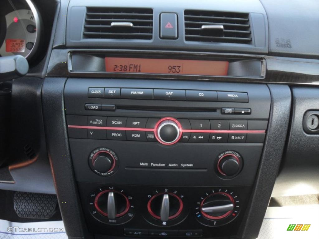 2007 Mazda MAZDA3 i Sedan Controls Photo #39937232