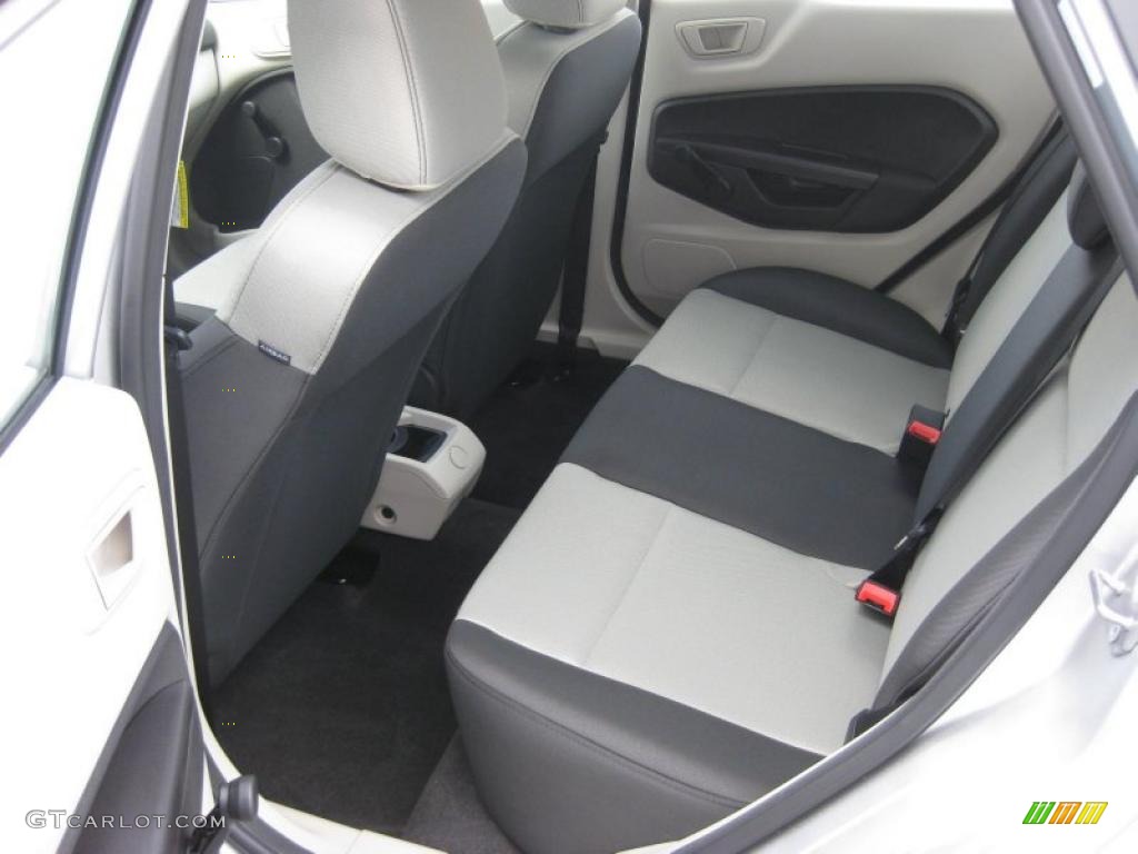 Light Stone/Charcoal Black Cloth Interior 2011 Ford Fiesta S Sedan Photo #39937348