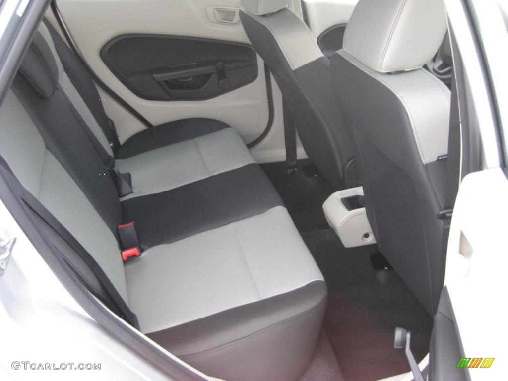 Light Stone/Charcoal Black Cloth Interior 2011 Ford Fiesta S Sedan Photo #39937432