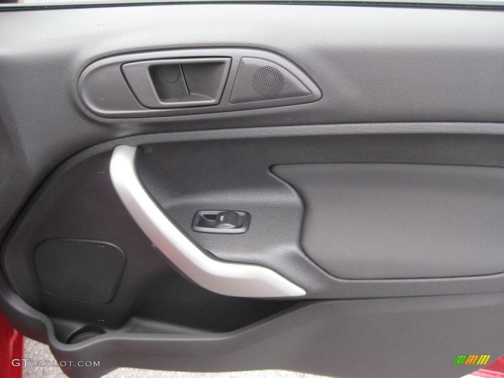 2011 Ford Fiesta SE Sedan Charcoal Black/Blue Cloth Door Panel Photo #39937864