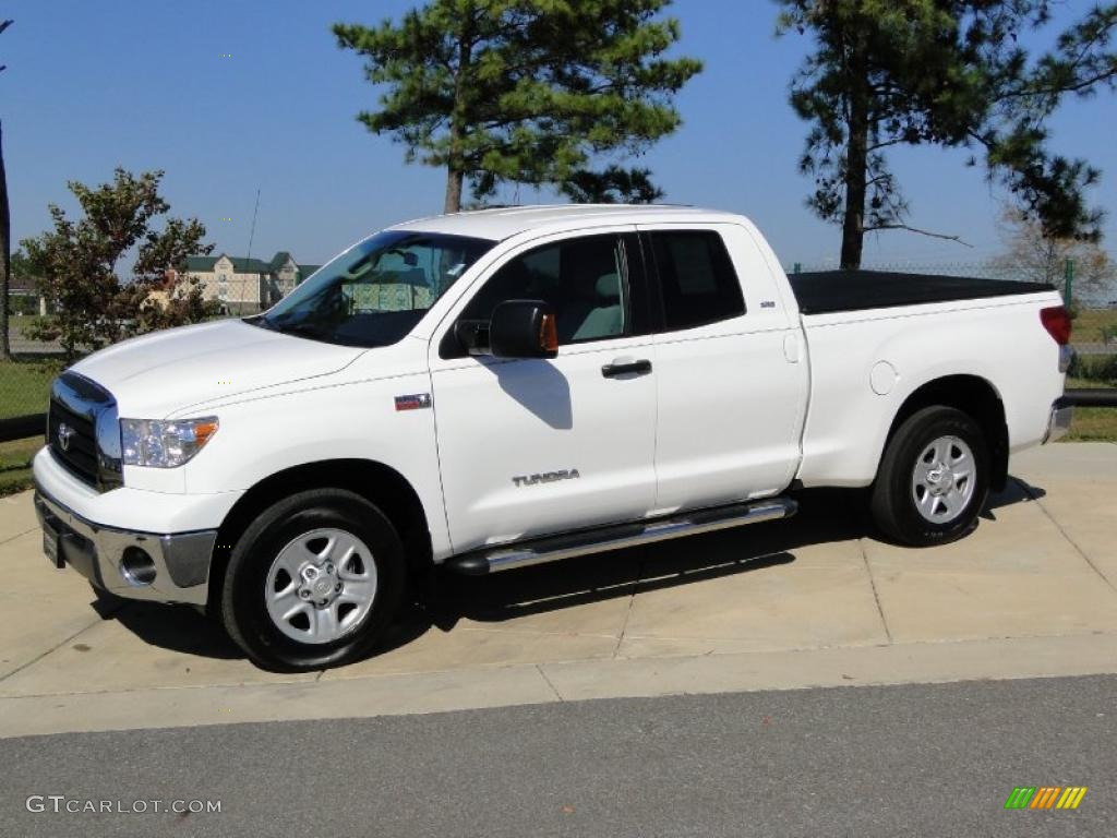 2009 Tundra SR5 Double Cab 4x4 - Super White / Graphite Gray photo #9